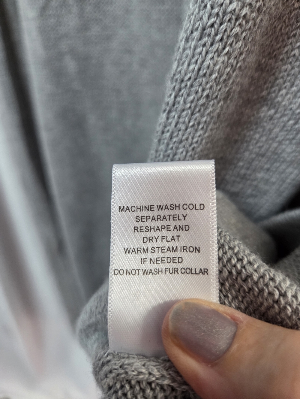 IMAN Gray Ribbed Crewneck Sweater - Picture 5 of 5